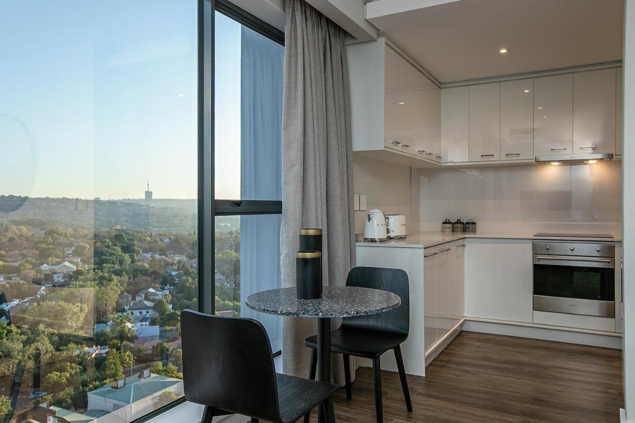 The Park Central Residence - With Generator Johannesbourg Extérieur photo