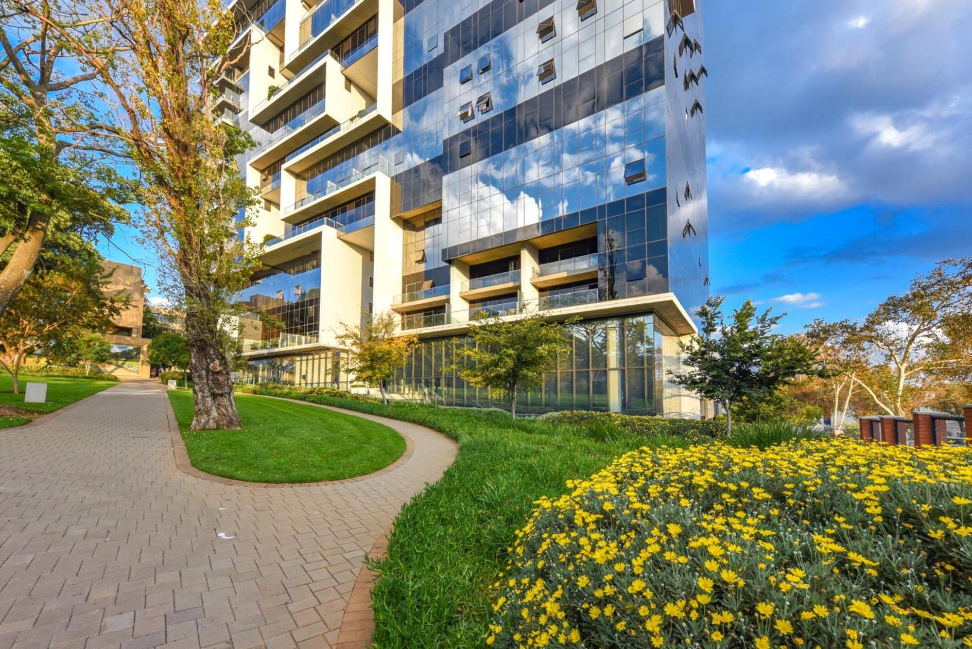 The Park Central Residence - With Generator Johannesbourg Extérieur photo